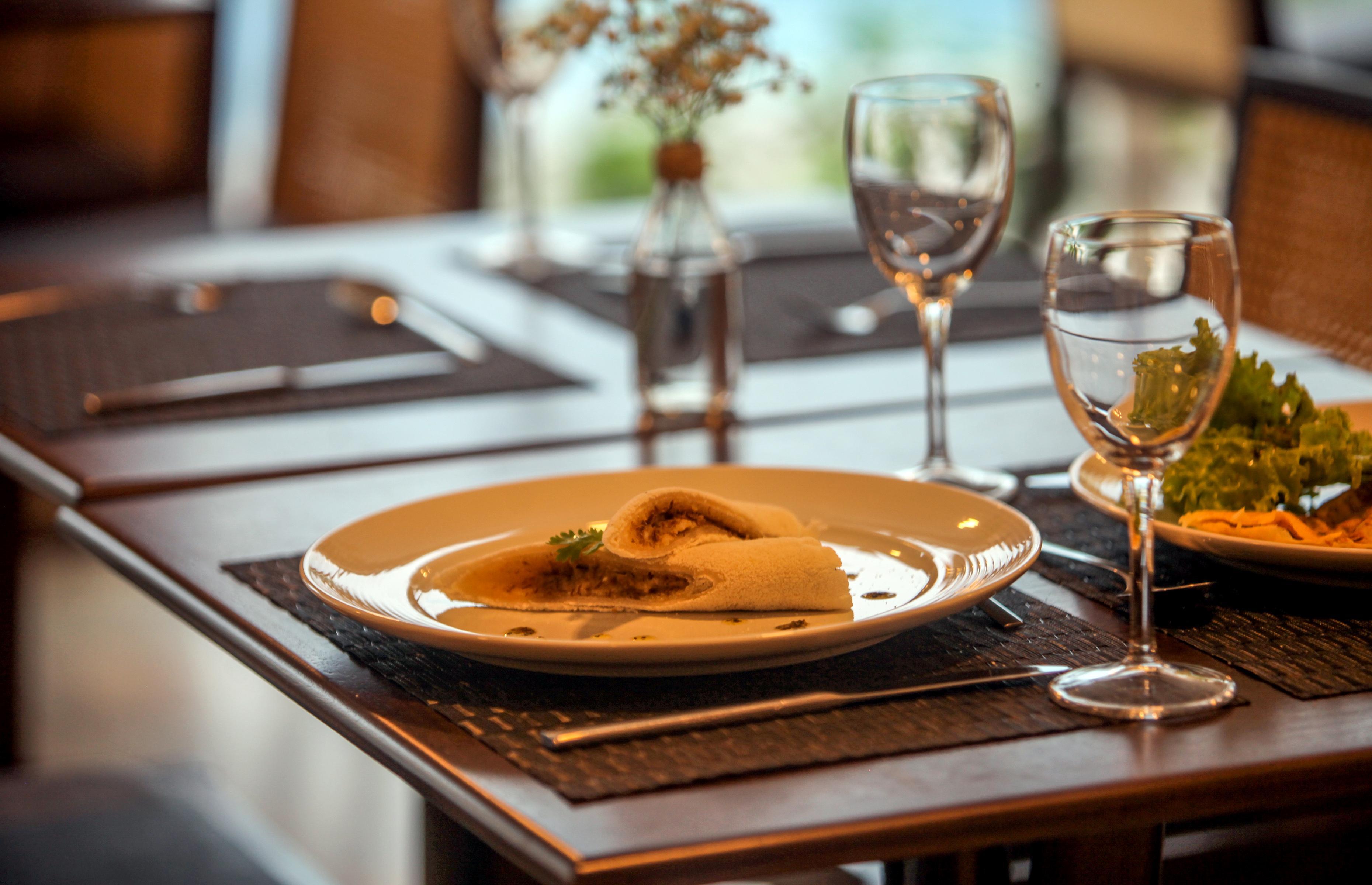 Gran Mareiro Hotel Fortaleza  Esterno foto A place setting