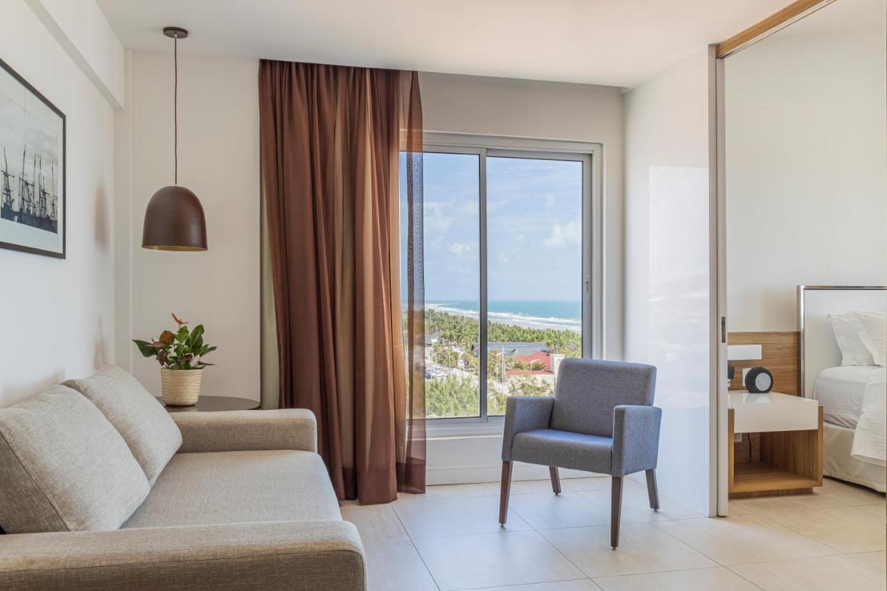 Gran Mareiro Hotel Fortaleza  Esterno foto A room at the hotel
