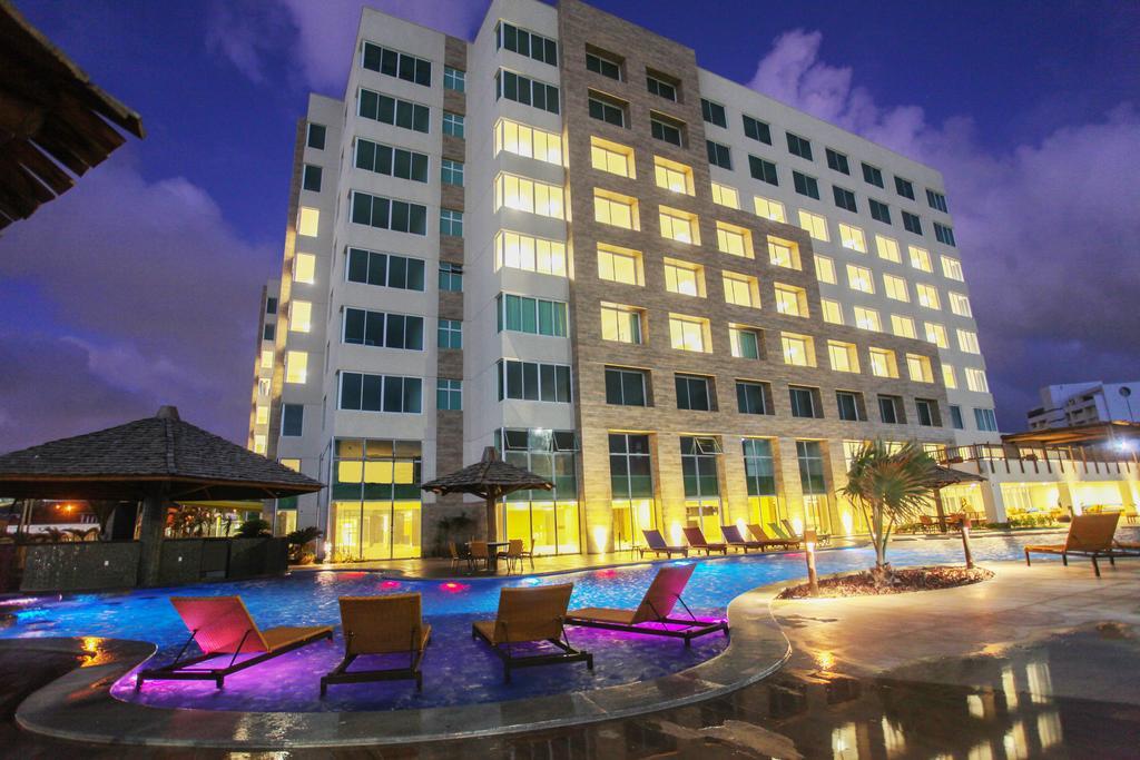 Gran Mareiro Hotel Fortaleza  Esterno foto The hotel at night