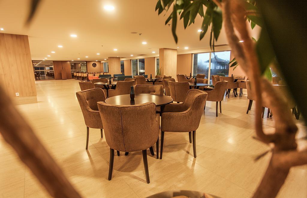Gran Mareiro Hotel Fortaleza  Esterno foto The lobby of the hotel